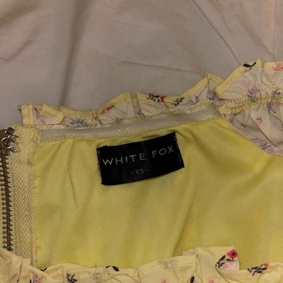 White Fox Boutique Corset Top - Picture 4 of 4